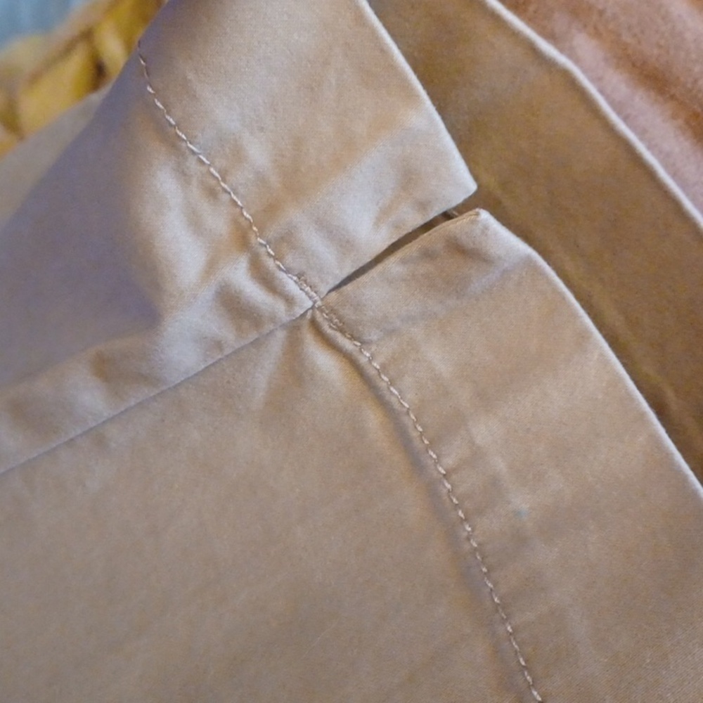 Dressbarn khaki Capris womens size 12 - Picture 9 of 9
